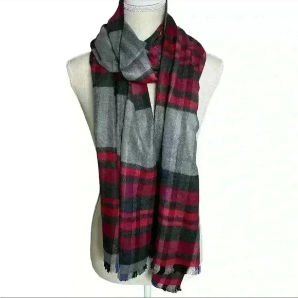 Chelsey Brushed Viscose Plaid Frayed Scarf in Red NWT - Picture 1 of 5